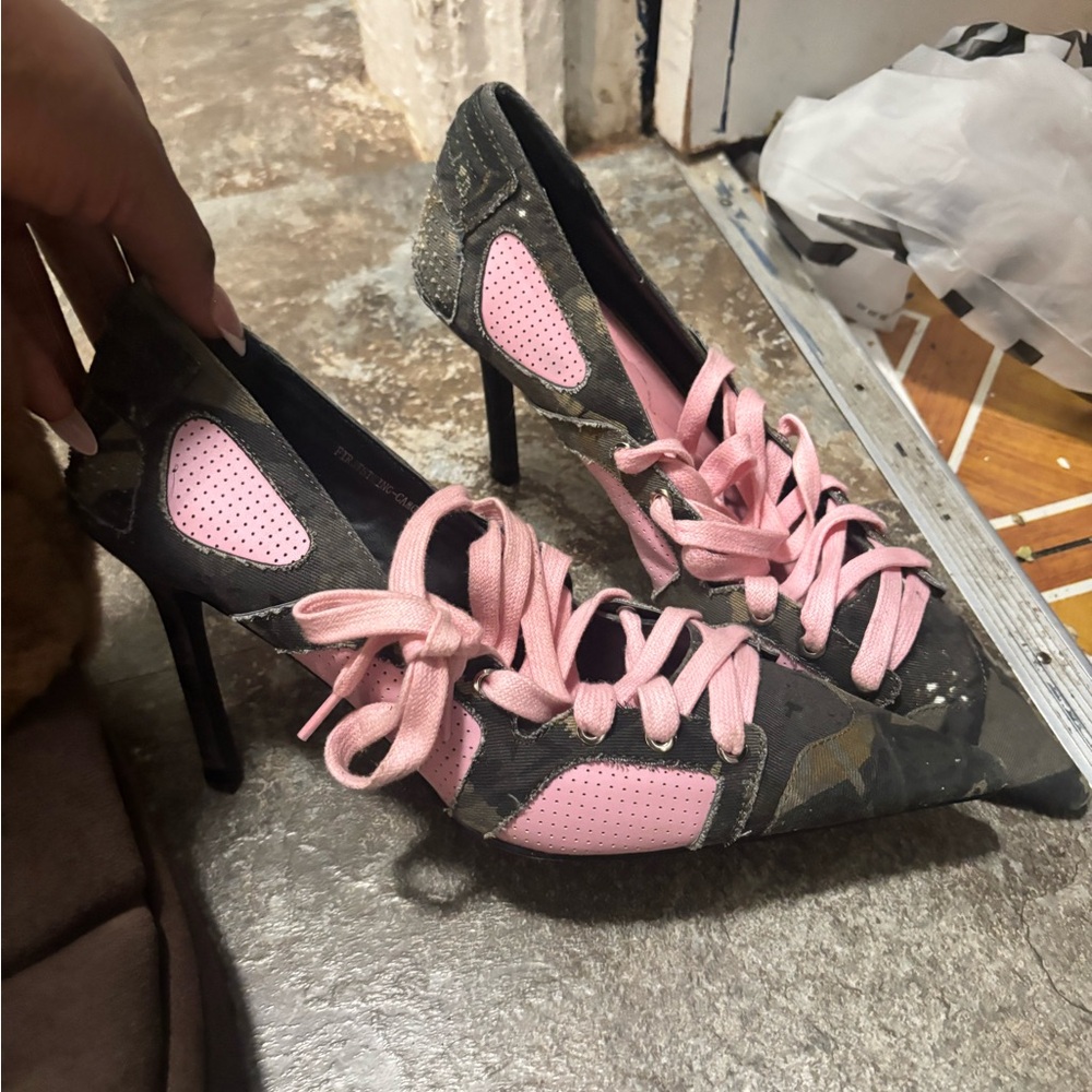 Stylish Pink and Black Women's Heels